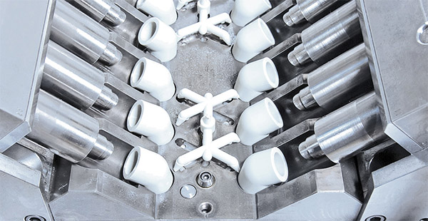 Литье под давлением локтя из ПВХ