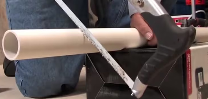 Резка труб из ПВХ